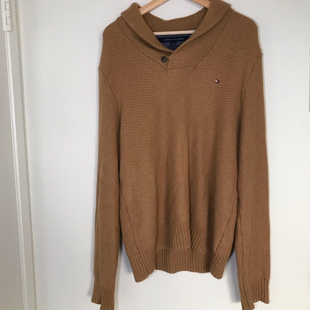 SOLD Tommy Hilfiger Large Tan Crotchet Sweater